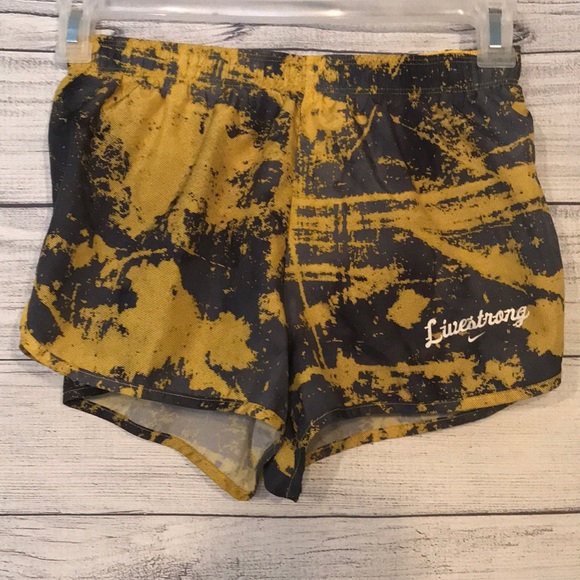 Nike Pants - 🌟 NIKE LIVESTRONG SHORTS